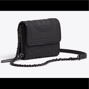 BNWT Tory Burch Matte Fleming Chain Wallet